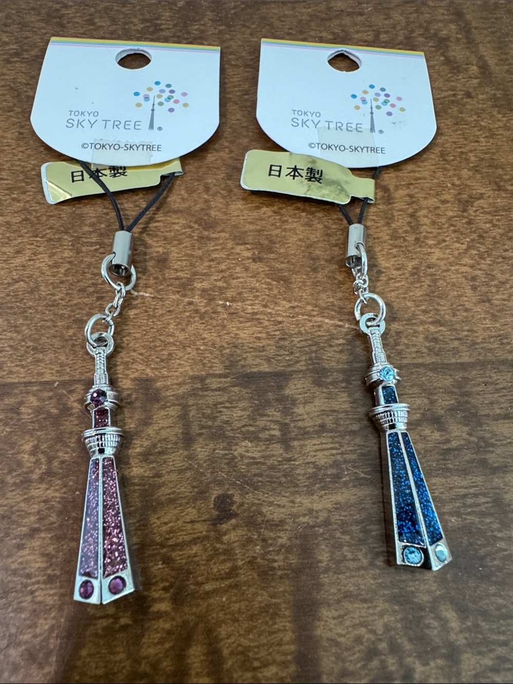 Tokyo Skytree Charm/ keychain - Pink & Blue